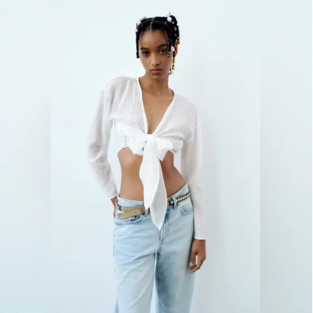ZARA knotted texture cropped top